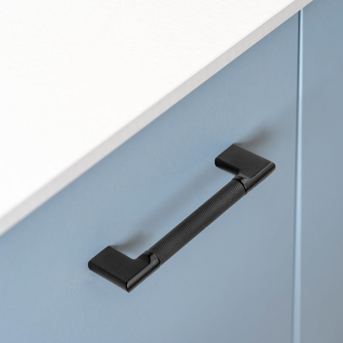 Lot von 5 Möbelgriffe Sofia, L221mm, 192mm Achsenabstand, Aluminium, Schwarz lackiert