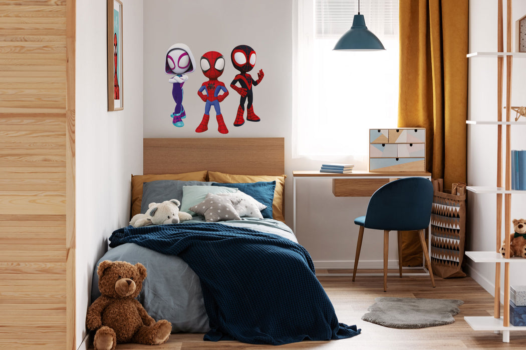 Komar NEU | Wandtattoo - Spidey and His Amazing Friends Trio - Größe 50 x 70 cm