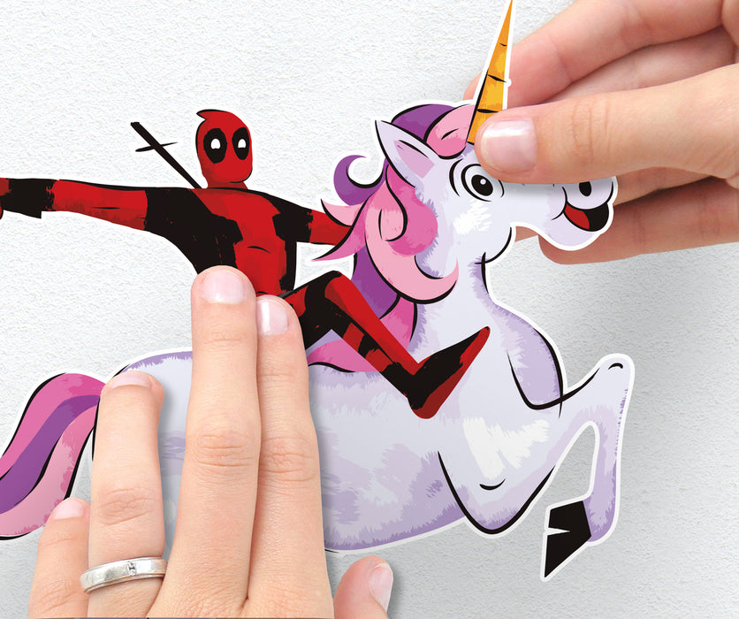 Komar NEU | Komar Wandtattoo - Marvel Deadpool Food - Größe 50 x 70 cm