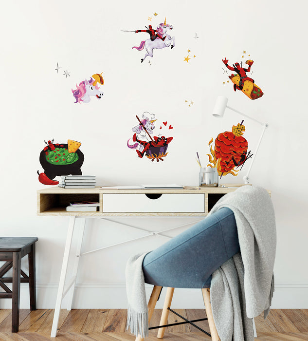 Komar NEU | Komar Wandtattoo - Marvel Deadpool Food - Größe 50 x 70 cm