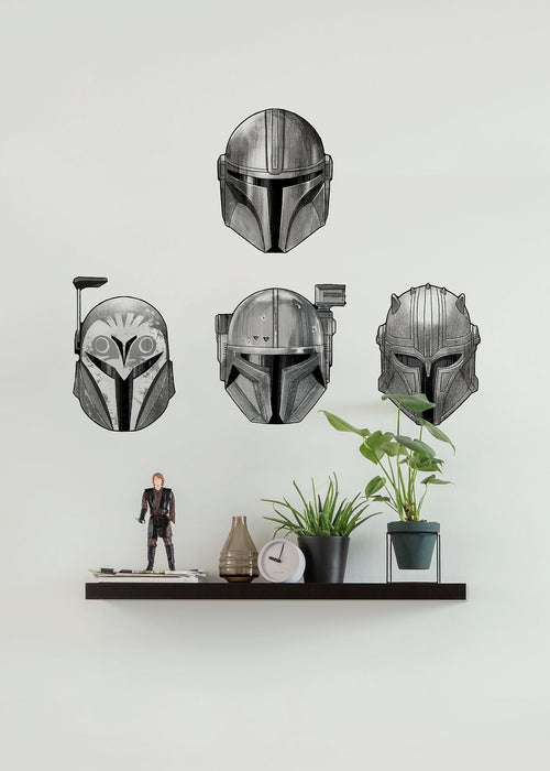 Komar NEU | Komar Wandtattoo - Star Wars The Mandalorian Helmets - Größe 50 x 70 cm