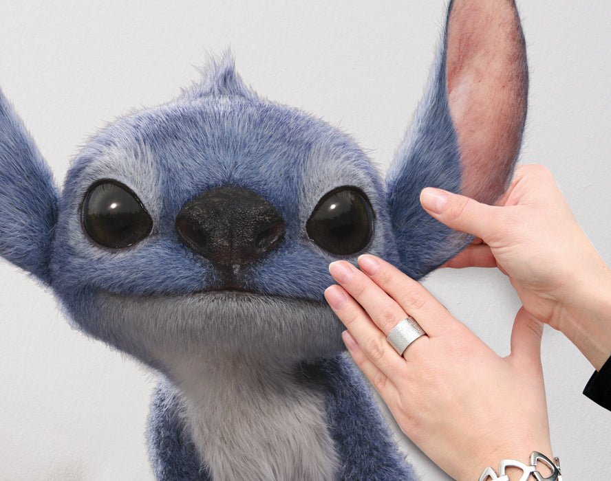 Komar NEU | Komar Wandtattoo - Disney Lilo and Stitch Live Action Ohana - Größe 50 x 70 cm