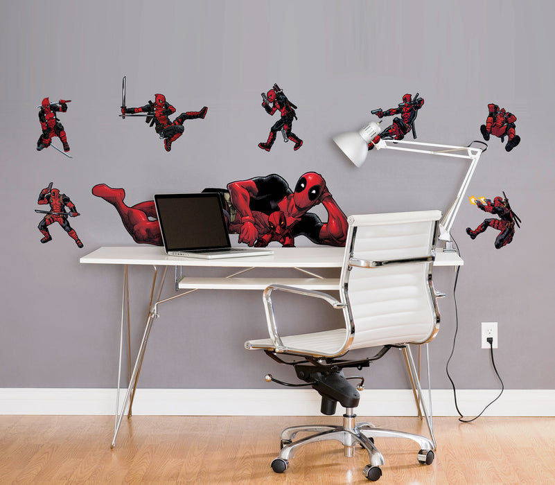 Wandtattoo | Deadpool Posing | 100 x 70 cm