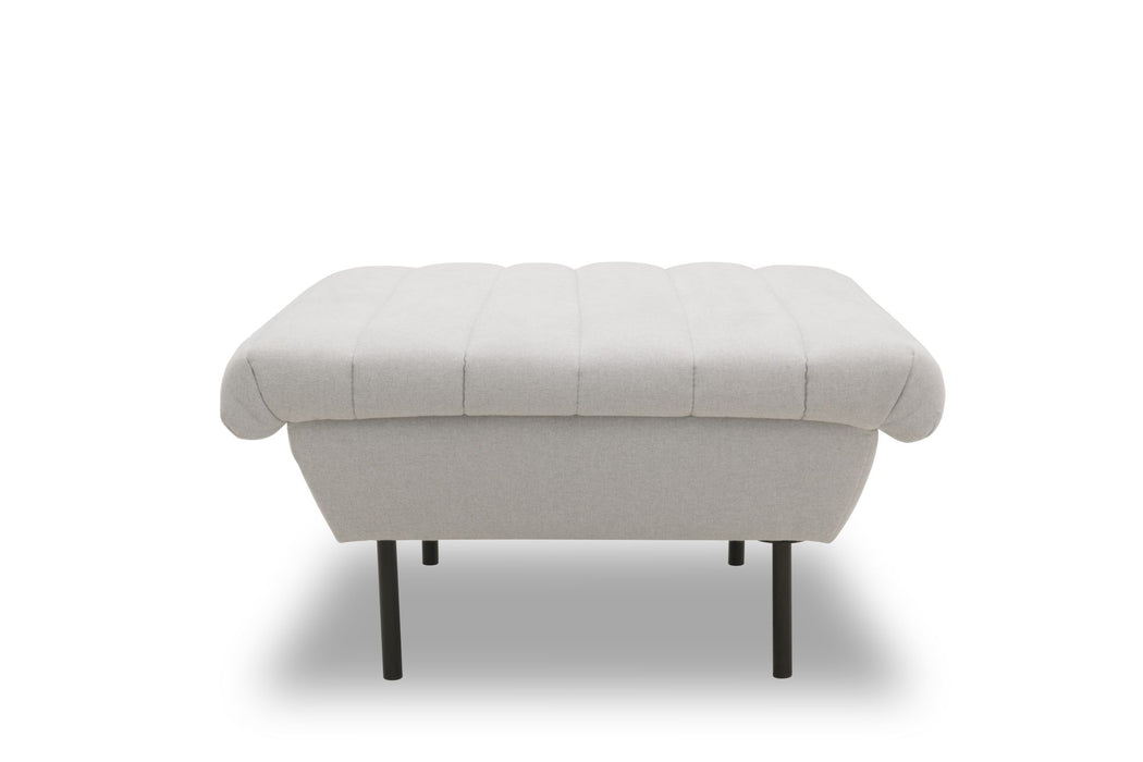 IX | Hocker Quadratisch | attraktive Steppung