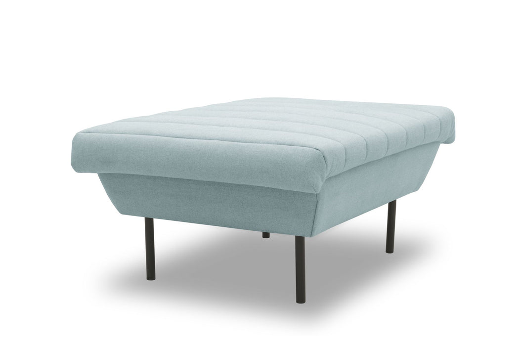 IX | Hocker Quadratisch | attraktive Steppung