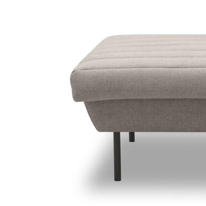 IX | Hocker Quadratisch | attraktive Steppung