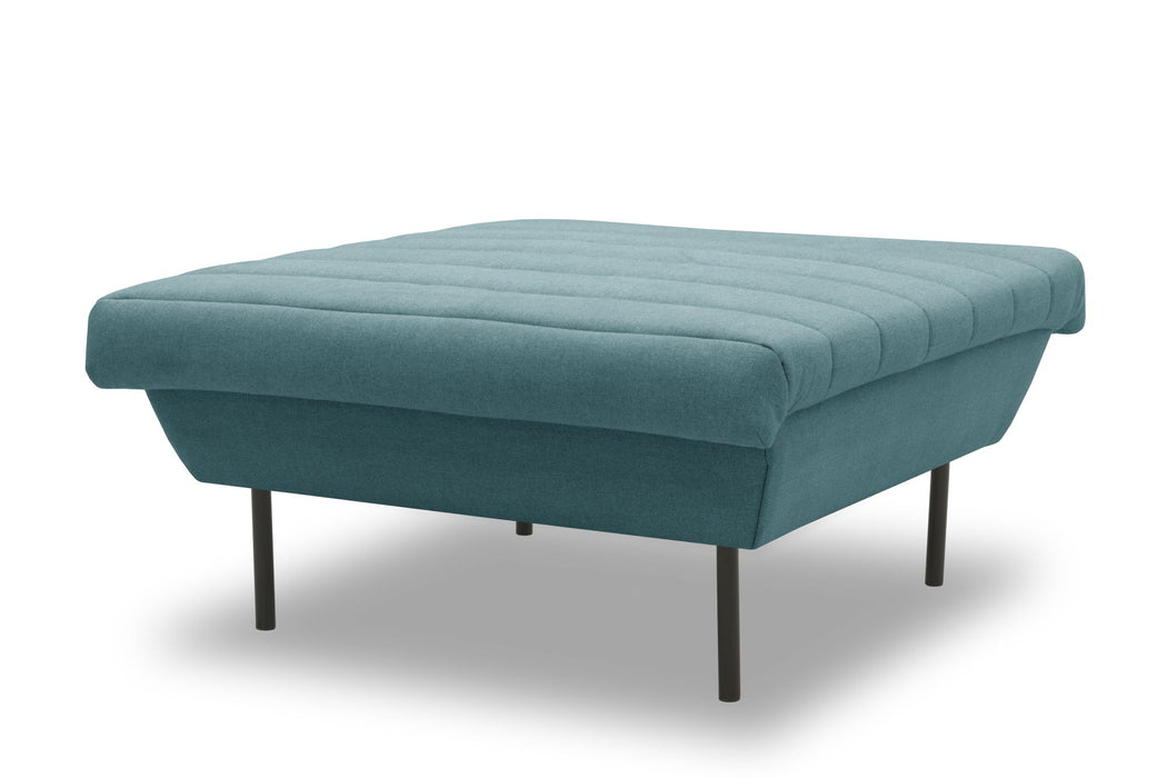 IX | Hocker Quadratisch | attraktive Steppung