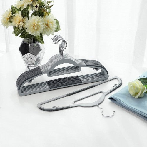 AUSLAUF SONGMICS | Set of 30 Clothes Hangers, Non-Slip Plastic Hangers, Space-Saving Coat Hangers, 0.5 cm Thick, 42 cm Long, Silver 360° Swivel Hook, Light grau und Dark grau CRP20G30