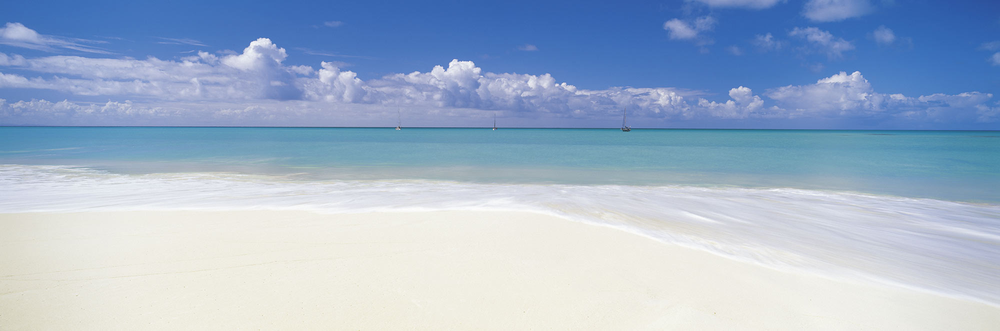 Papier Fototapete | Deserted Beach | 368 x 127 cm