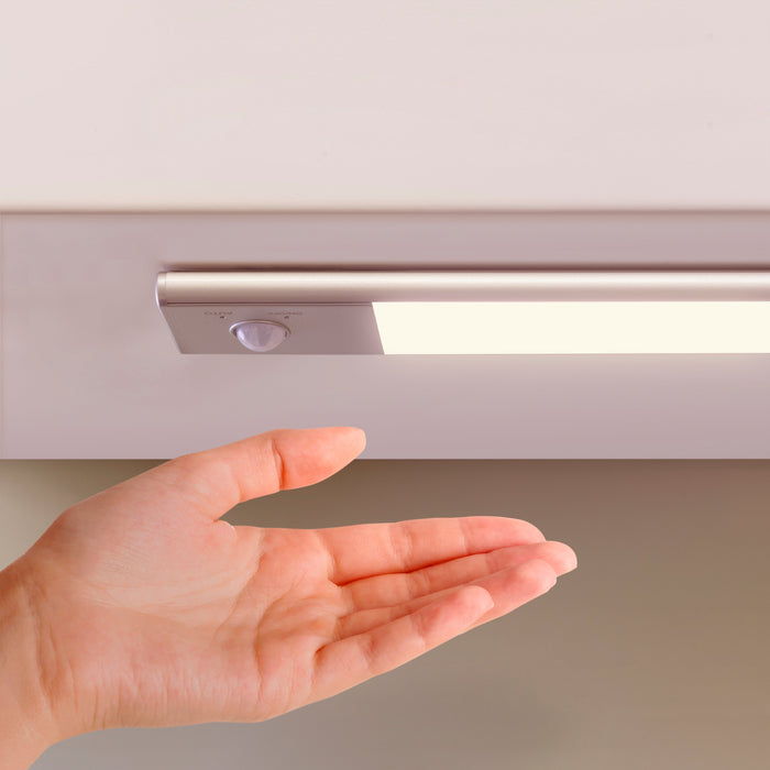 USB wiederaufladbare LED-Wandleuchte Kaus Bewegungssensor, L600mm, Kunststoff Aluminium, Matt eloxiert