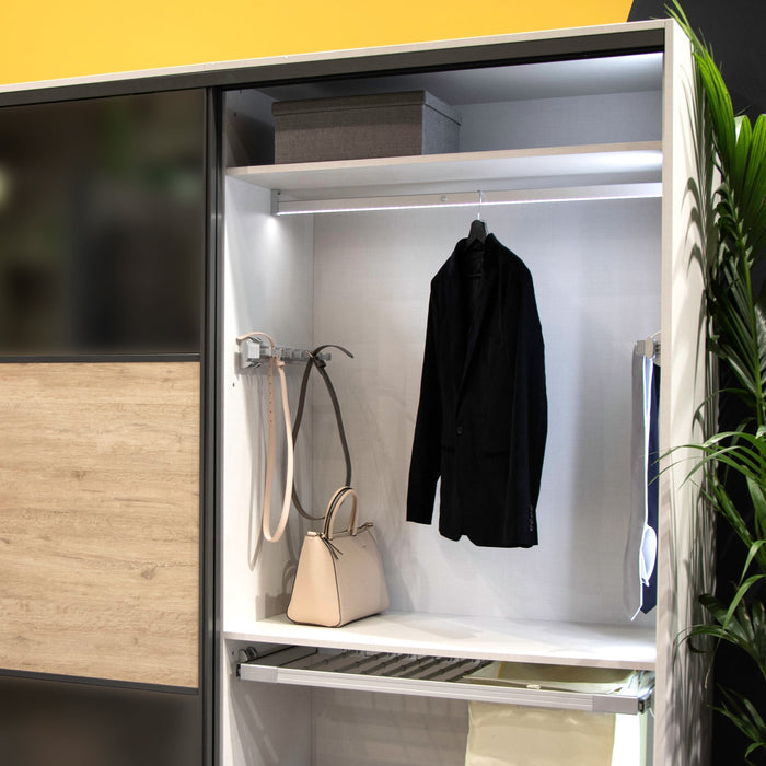 Ausziehbarer seiticher Gürtelhalter, Matt eloxiert, Kunststoff Aluminium