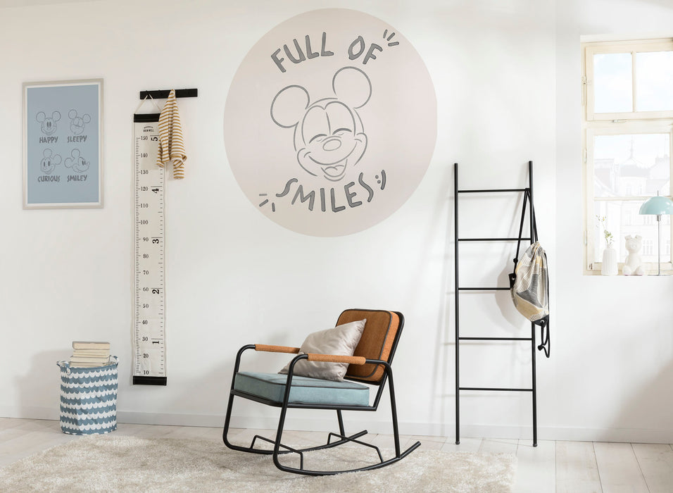 Komar NEU | Dot - selbstklebende Vlies Fototapete - Mickey Mouse Joke - Größe 125 x 125 cm