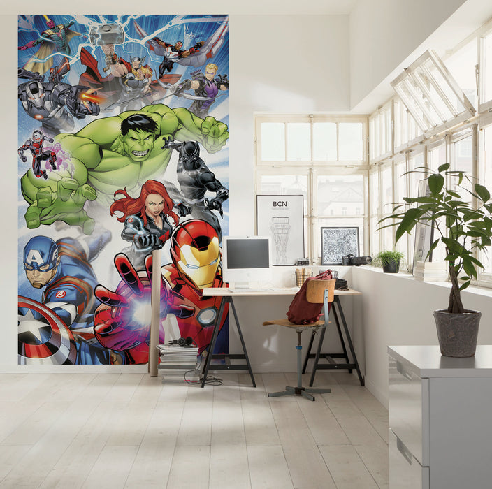 Komar NEU | Komar Vlies Fototapete - Marvel Avengers Protect - Größe 150 x 250 cm