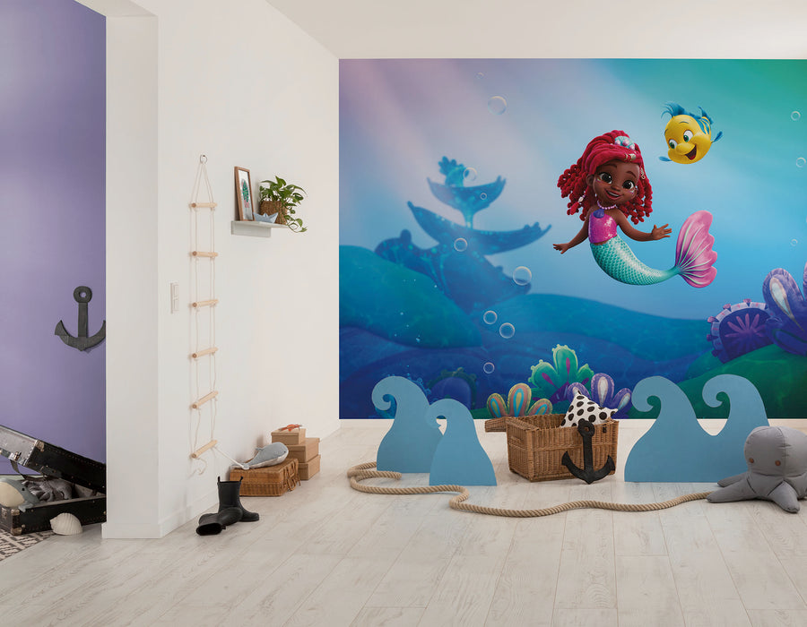 Komar NEU | Komar Vlies Fototapete - Disney Ariel  Junior Friends - Größe 400 x 250 cm
