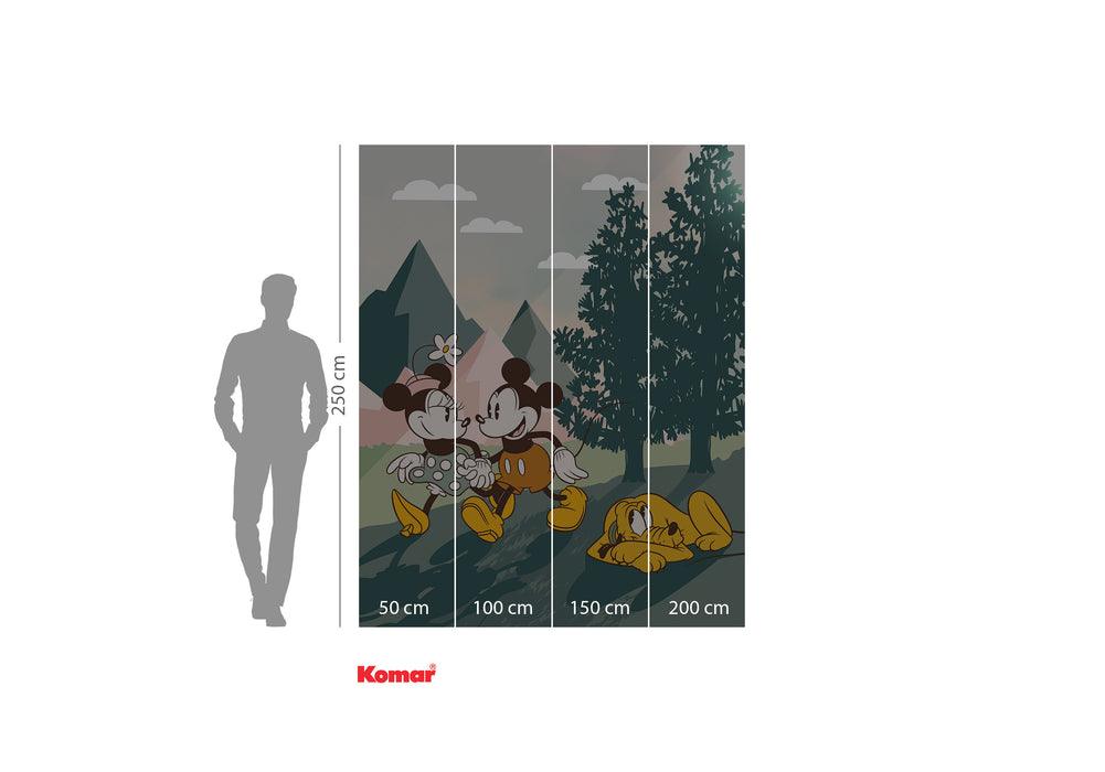 Komar NEU | Digitaldruck Vlies Fototapete - Mickey & Minnie Embrace Nature - Größe 200 x 250 cm