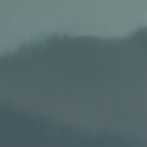 Komar NEU | Digitaldruck Vlies Fototapete - Hazy Hills - Größe 400 x 250 cm