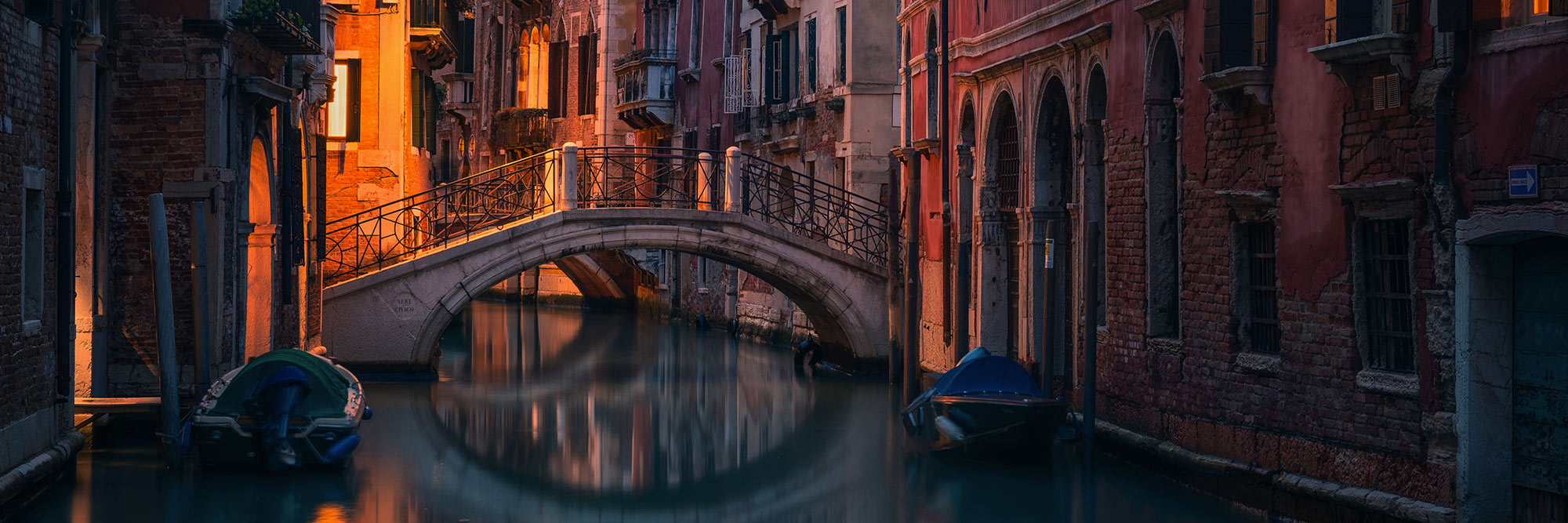 Komar NEU | Keilrahmenbild - Night Cruise - Größe 90 x 30 cm