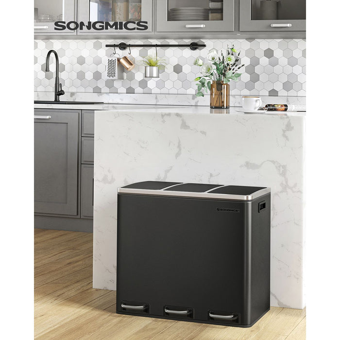 AUSLAUF SONGMICS | Recycling Bin, 3 x 18 L Triple Kitchen Bin, 3 Compartment Pedal Bin with Soft-Close Lids, Plastic Inner Buckets, und Handles, Black LTB54BK