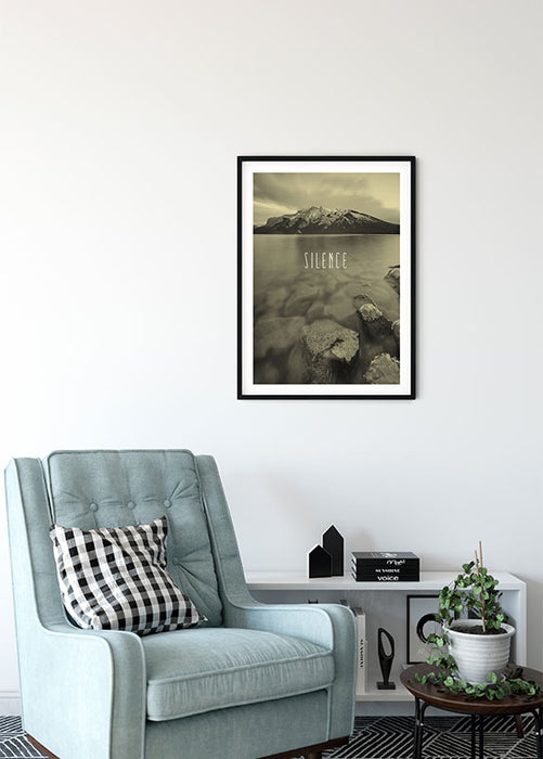 Komar NEU | Wandbild - Word Lake Silence Sand - Größe 30 x 40 cm