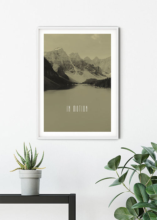 Komar NEU | Wandbild - Word Lake In Motion Sand - Größe 50 x 70 cm