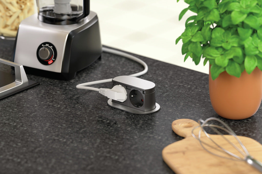 Naber | Piccolino | Einbausteckdosenelemente | Blende Edelstahl