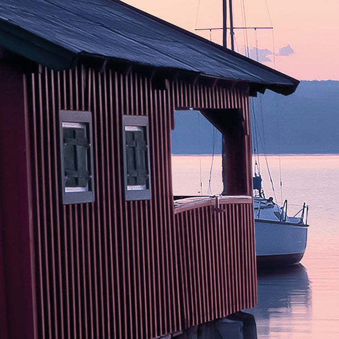 Digitaldruck Vlies Fototapete | Das grüne Bootshaus | 200 x 280 cm