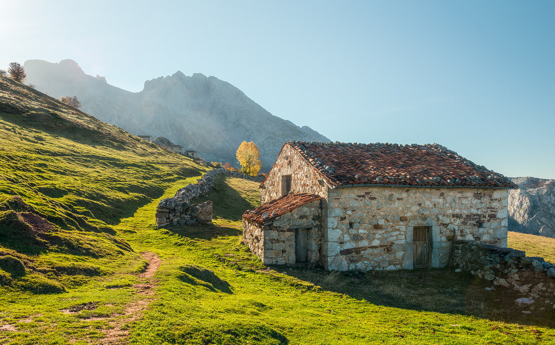 Digitaldruck Vlies Fototapete | Picos de Europe Alm | 450 x 280 cm