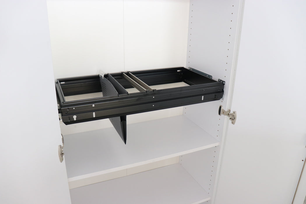 Hammerbacher NEU | Hängeregister hinter Flügeltür