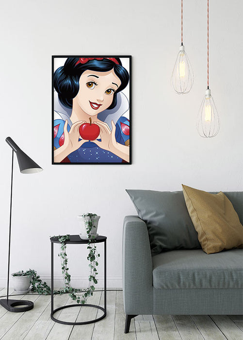 Komar NEU | Wandbild - Snow White Portrait - Größe 50 x 70 cm