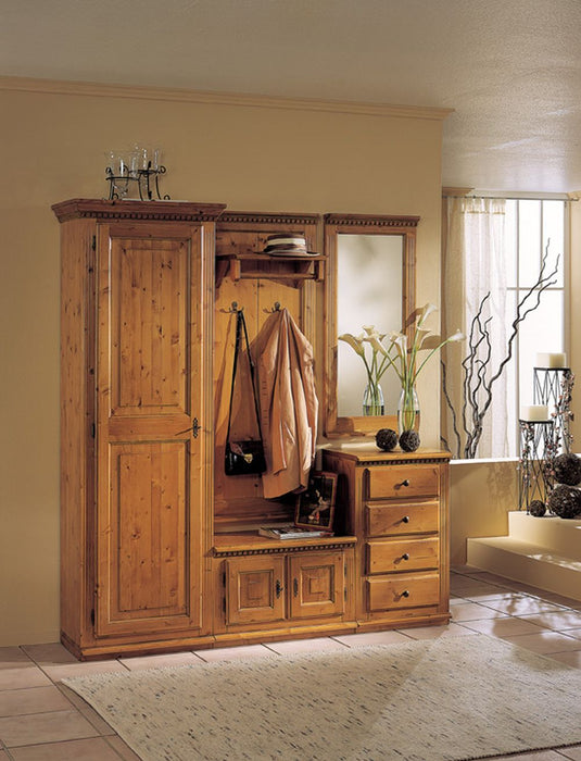 Gradel | Valentina | 1971 | Schrank | 69x195x39 | Fichte | 26 Farben