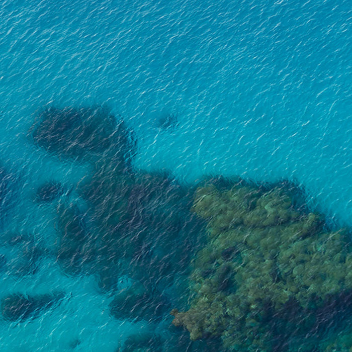 Komar | Vlies Fototapete | Bright Blue  | Größe 450 x 280 cm