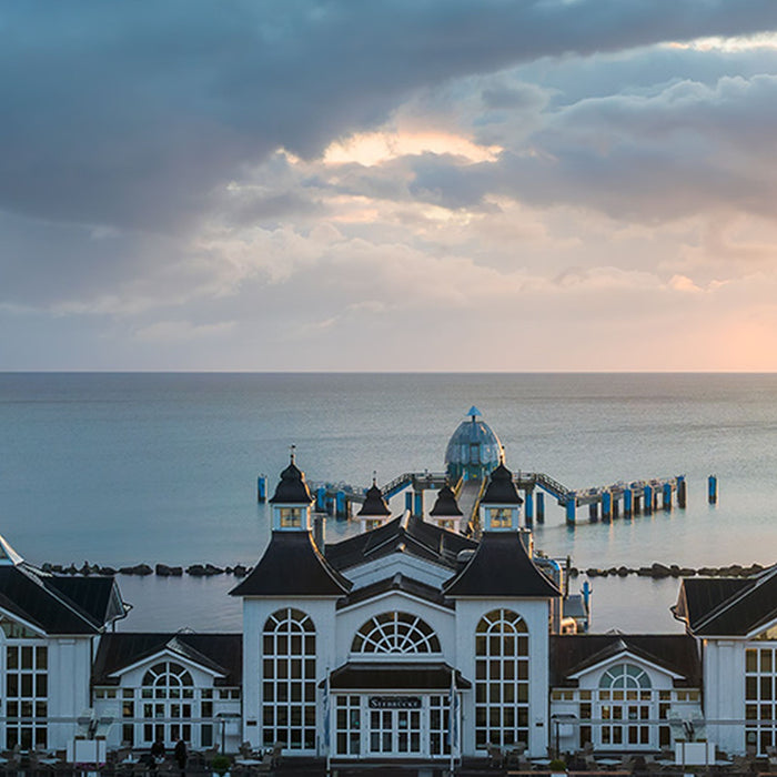 Vlies Fototapete | Magisches Sellin | Größe 450 x 280 cm